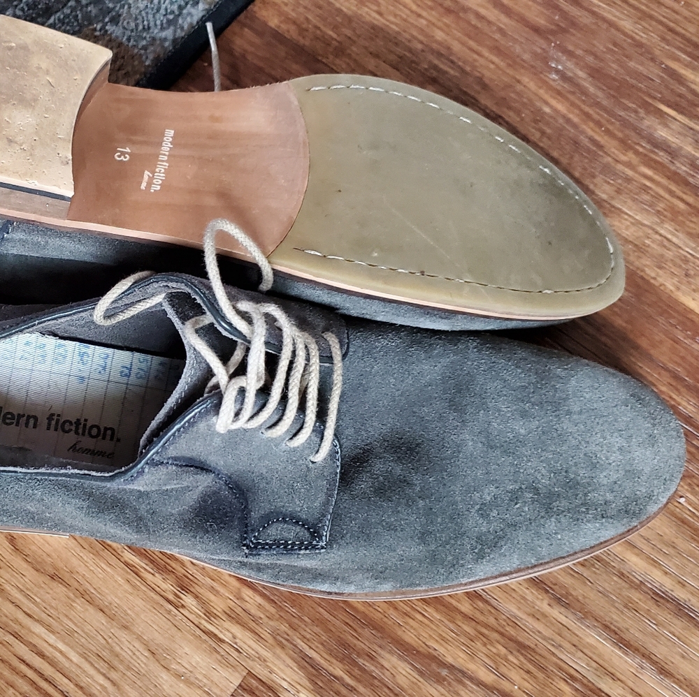 Men's dress shoes